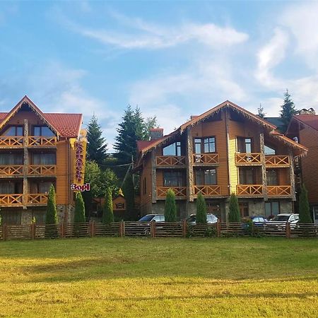 Karpatski Zori Hotel Bukowel Zewnętrze zdjęcie